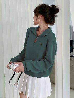 Women's Green Half-Zip Pullover Polo Neck Sweatshirt